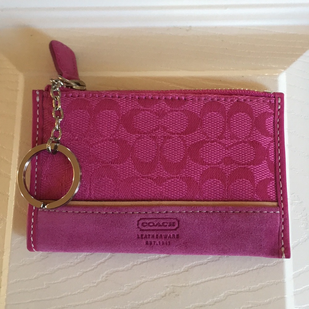 Coach NWT pink Card Case Key Chain.